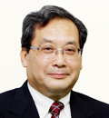 小松　研一 氏