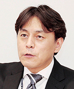 坂倉潤思 係長