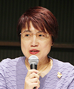 高橋真理子 氏（朝日新聞）