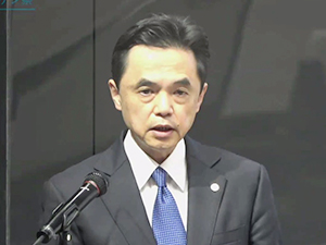 青山功基 氏（常務執行役員医用機器事業部長）